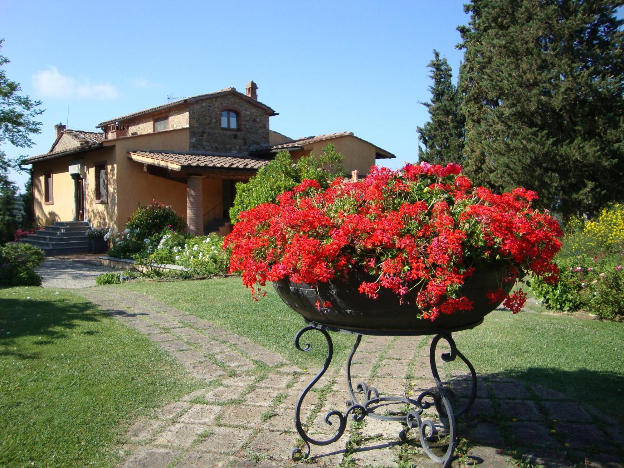 Al Gelso Bianco Aparthotel Sant'Appiano Exterior photo
