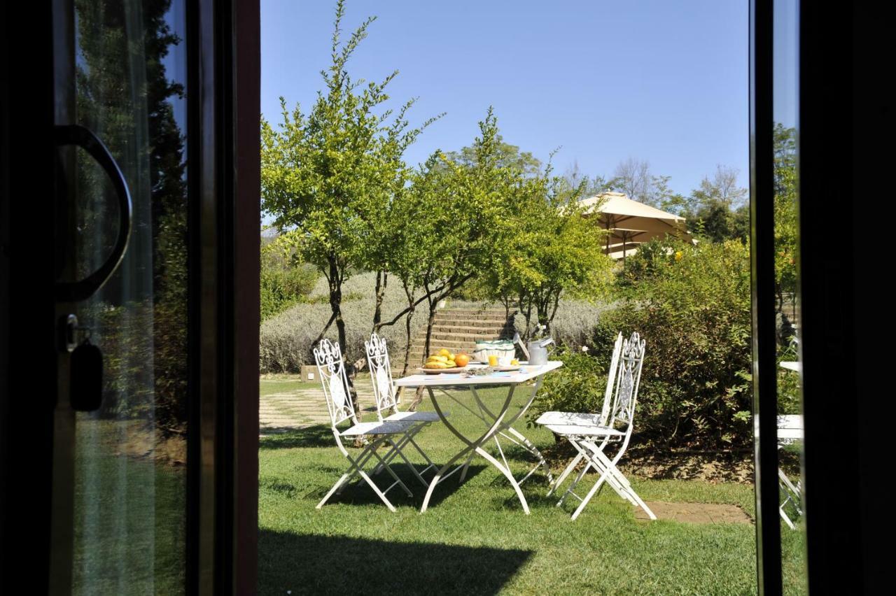 Al Gelso Bianco Aparthotel Sant'Appiano Exterior photo